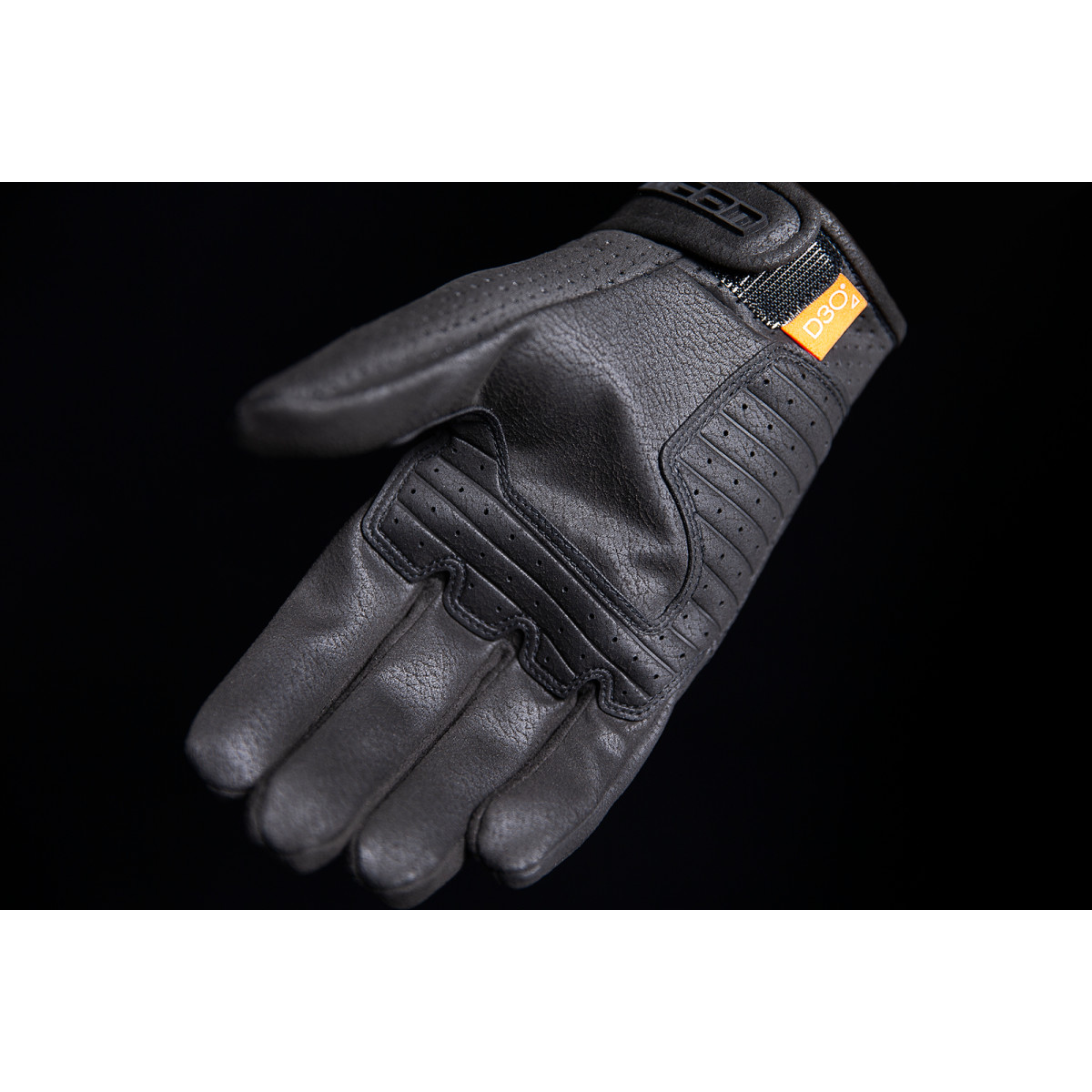 brigand_glove_black_back_12.jpg